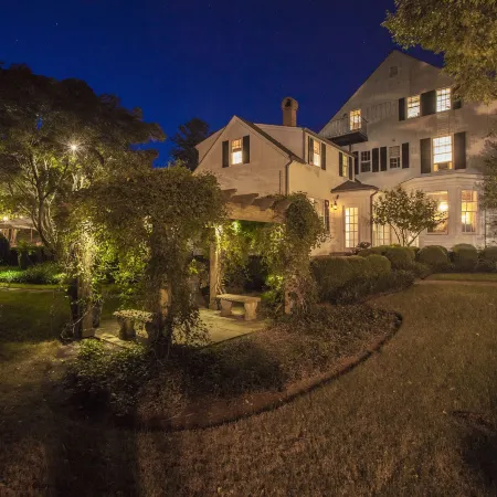 The 1770 House Restaurant & Inn