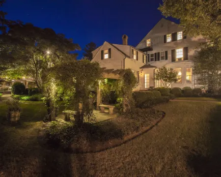 The 1770 House Restaurant & Inn Hotels in East Hampton