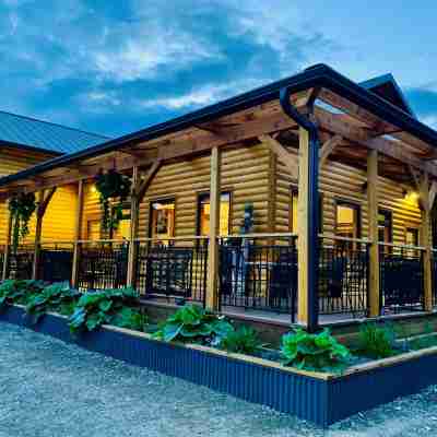 McKinley Creekside Cabins Hotel Exterior