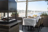 De Pier Suites - breakfast