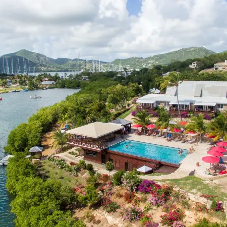 Admiral's Inn and Gunpowder Suites