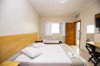 Hotel Venice Ubatuba Hotels in Praia do Sape