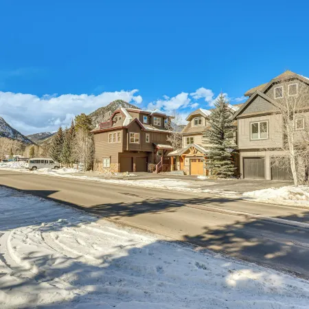 Dtwn Frisco Home w/ Mtn View, 11 Mi to Ski Breck!