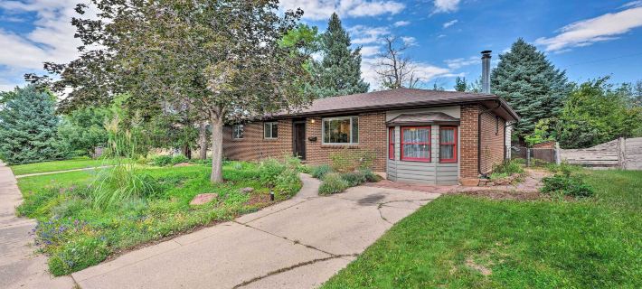 < 3 Mi to Pearl St: Home w/ Large Yard in Boulder Hotels in Boulder County
