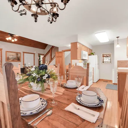 6 Mi to Branson Strip! Lakefront Home w/ Fireplace