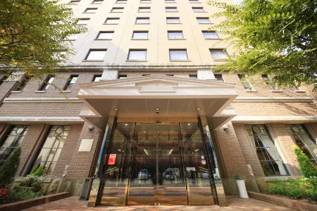 Quintessa Hotel Sasebo Отели рядом с достопримечательностью «Yumiharidake Observation Deck»