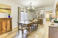 Dog-Friendly Cypress Vacation Rental w/ Lanai! Hotels in Cypress