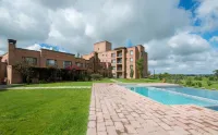 Regency Park Hotel - Pool