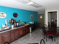 Super 8 by Wyndham Niagara Falls NY - 2-Star