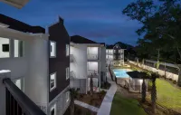 Ocean Escape Condos North - parking