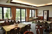 Berghof Hotel Hotels in Nieheim