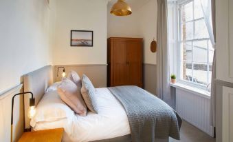 Host & Stay | Havelock Place Apartment