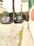 里賈納別墅 - 停車場