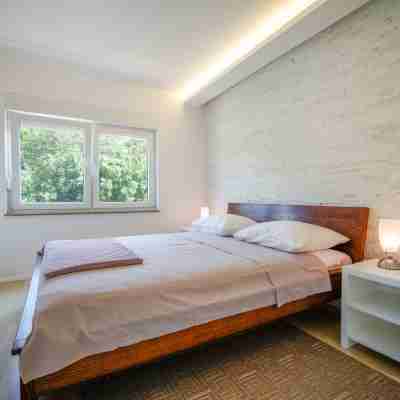 Mladen Rooms