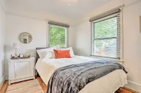 Pet-Friendly Baker City Escape w/ Private Yard! - Kæledyr tilladt