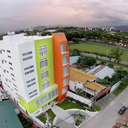 Hotel Latitud 15