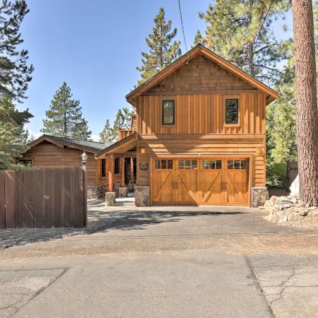 Hot Tub & Lake Tahoe Views: Kings Beach Lodge