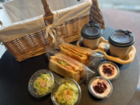 精進レークホテル