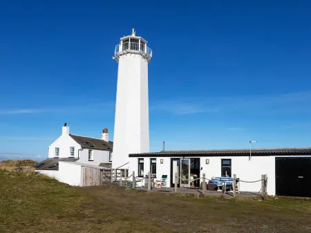 The Lighthouse Hide