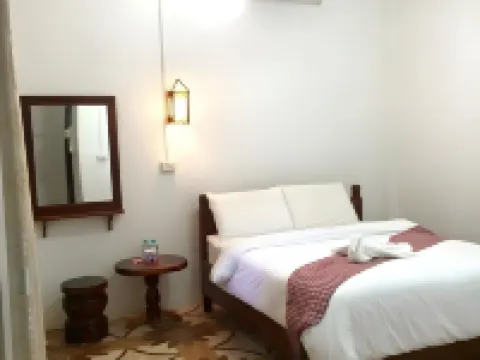Phonemany Guesthouse Hotels in Pakbeng