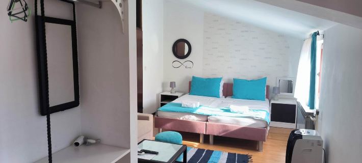 Omir Bed & Breakfast Hotels in Pula