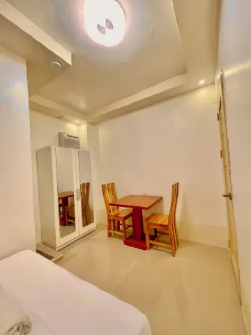 Iwa Hotel Отели рядом с достопримечательностью «КИДС ПАРК БОХОЛЬ»