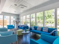 Odalys Le Petit Pont Residence Hotels in Hourtin