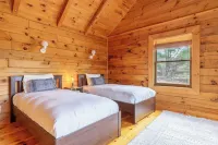 Secluded w/ Deck Views, Hot Tub, & Ping Pong Hudson in the Berks by Avantstay