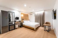 Brown Dot Hotel Gumi Okgye - 2-Star