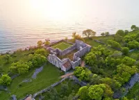 옴이살의 루프탑 테라스가 있는 아파트먼트 오미살즈 호텔