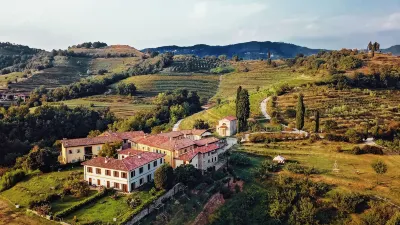 Oasi Galbusera Bianca Hotel in zona Chiesa Parrocchiale dei SS. Nabore e Felice