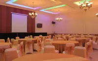 Imelda Hotel - Waterpark - Convention Hotels in Batang Barus