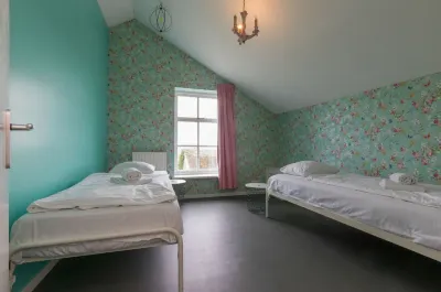 Apartment in Vrouwenpolder Near the Beach Hotel dekat Deltapark Neeltje Jans