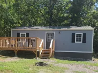 Cute little costal cabin.  One mile from Lake Tenkiller.  Private Spa/Hot Tub Hotels in Cherokee County
