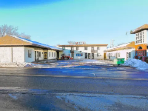 Love Hotels Silver Street by OYO at Hurley WI Hotels in Iron County