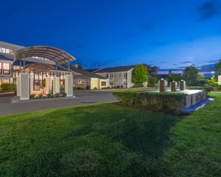 Holiday Inn 科德角 - 海恩尼斯 巴恩斯特布爾酒店