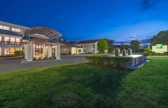 Holiday Inn 科德角 - 海恩尼斯