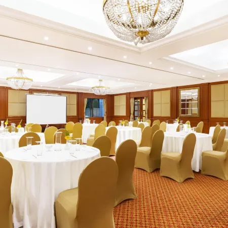 Radisson Hotel Varanasi