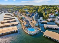 Lakeside Bliss - Ozark Escape