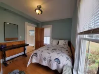 Okemo Ski Retreat  sleeps 16 comfortably and 1 mile to the mountain Hotels near Camp Plymouth State Park