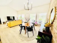 The Oasis in BTX Hotel di Brownsville