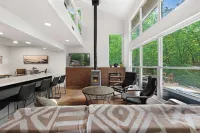 Treehouse Loz Seclusion for 6! - parcheggio