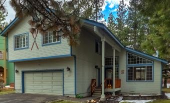 Sutter Trail Sparkles - Air Conditioned Large Family Home!
