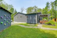 Family Home w/ Outdoor Oasis in Hudson Valley - 3-Star