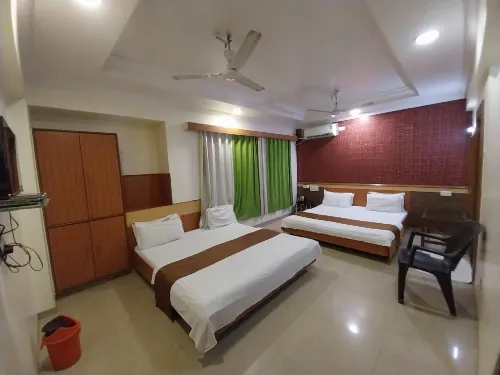 Hotel Om Park - ห้องครัว