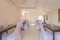 Treebo Raj Palace Hotel di Babatpur
