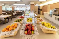 Golden Avenida Family Suites