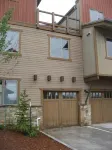 Luxury Condo, Private Hot Tub, Perfectly Located