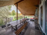 Charming Cottage with Hot Tub & Sauna, High Fens