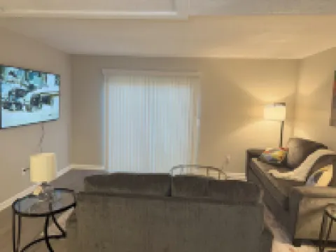 Spacious 2-bedroom townhouse-style apartment located in the center of Dothan.